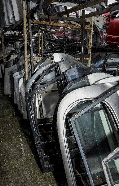 CHRYSLER 300M ÇIKMA KAPILAR ADNAN TÜRK OTO 'DA